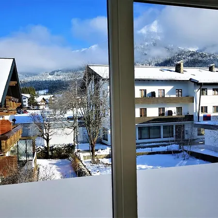 Villa Seefeld Panorama Apartmentsuite 12