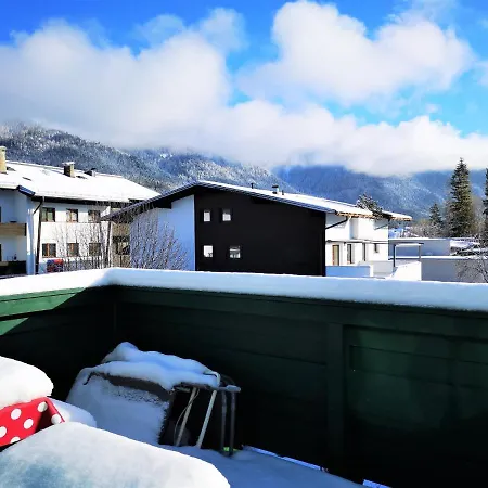 شقة Villa Seefeld Panorama Apartmentsuite 12 *